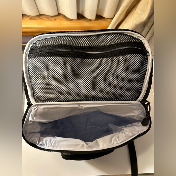 NWOT cooler backpack purple - Picture 3 of 5